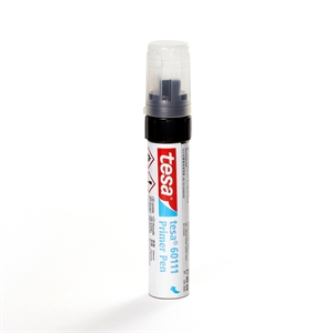 tesa 60120 é um reforçador de adesivo de borda de clichê em caneta.